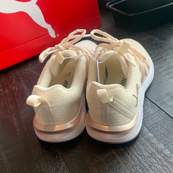 NIB Womens PUMA prowl knit Cream Athletic Running Shoes VARIOUS SIZES - Picture 4 of 5